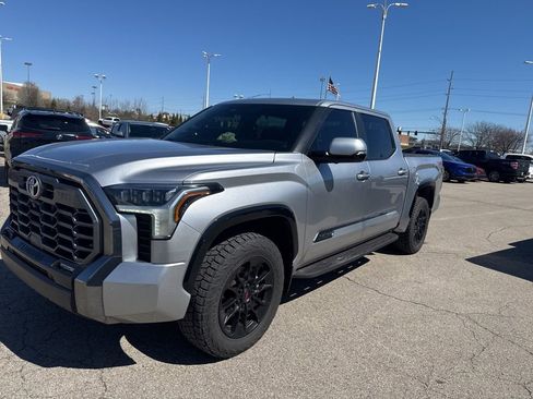 Used 2025 Toyota Tundra Platinum w/ TRD Off-Road Package image 10