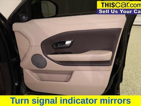 Used 2019 Land Rover Range Rover Evoque SE image 26