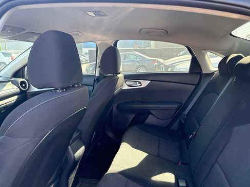 Used 2023 Kia Forte LXS w/ LXS Technology Package FWD image 13