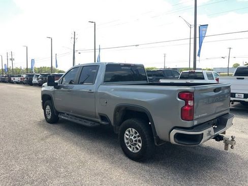 Used 2024 Chevrolet Silverado 2500 LT w/ Convenience Package image 10