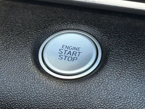 Used 2021 Hyundai Elantra SEL FWD image 25