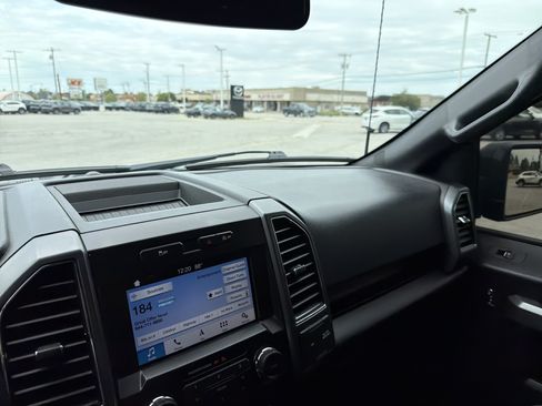 Used 2018 Ford F150 XLT w/ Equipment Group 302A Luxury AWD/4WD image 31