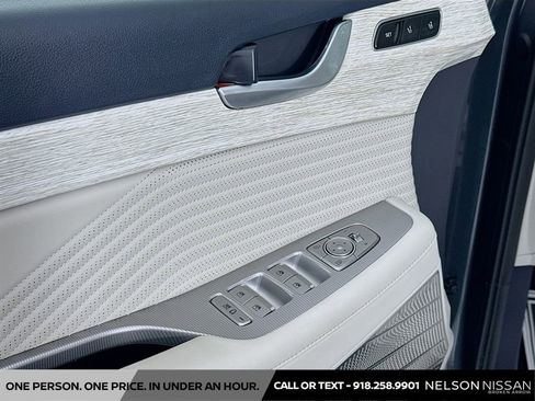 Used 2025 Hyundai Palisade Calligraphy AWD/4WD image 18