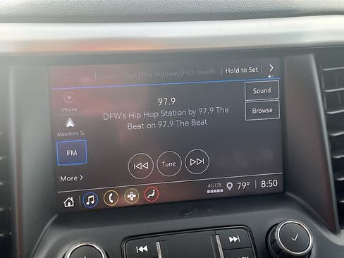 Used 2022 GMC Acadia SLE w/ Driver Convenience Package FWD image 14
