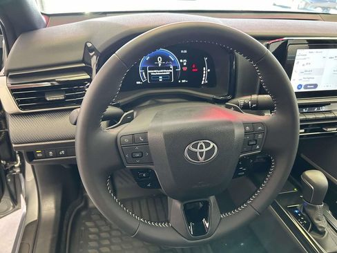 Used 2026 Toyota Camry SE FWD image 18