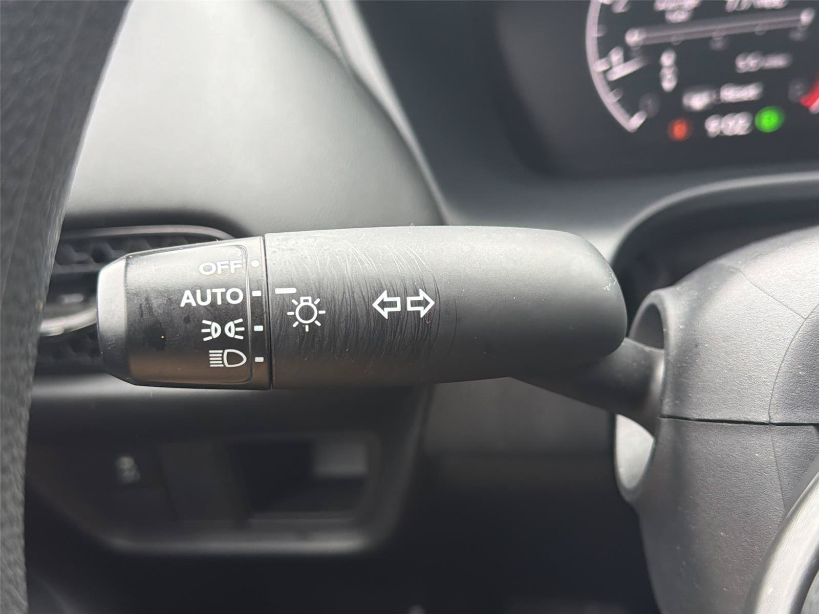 Certified 2024 Honda HR-V LX image 10