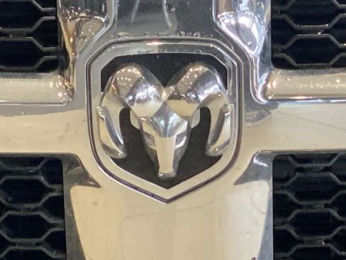 Used 2017 RAM 1500 Classic SLT image 10