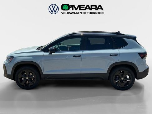 New 2026 Volkswagen Taos SE AWD/4WD image 2