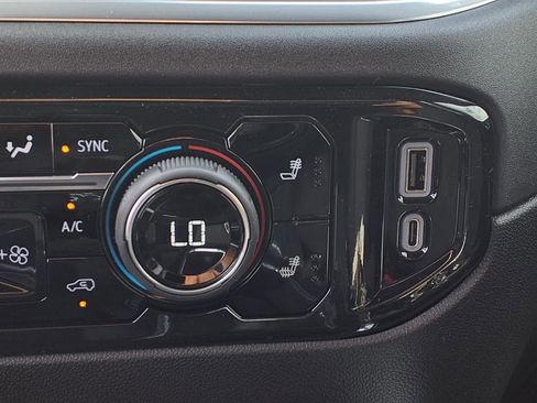 New 2026 Chevrolet Silverado 1500 LT w/ Texas Edition Plus RWD image 6