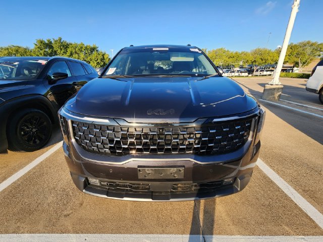 Used 2025 Kia Carnival SX Prestige FWD image 2