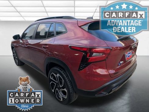 Used 2024 Chevrolet Trax RS w/ Sunroof Package image 6