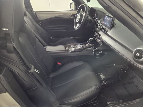 Used 2022 MAZDA MX-5 Miata Grand Touring RWD image 30