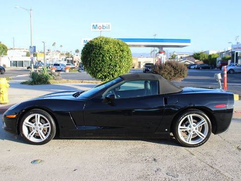 Used 2009 Chevrolet Corvette Convertible RWD image 2