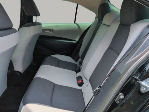 Used 2025 Toyota Corolla LE FWD image 16