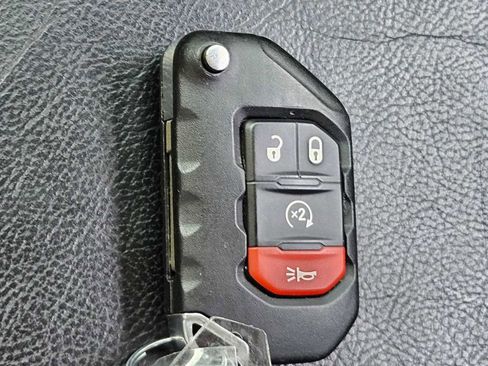 Used 2018 Jeep Wrangler Unlimited Rubicon image 20