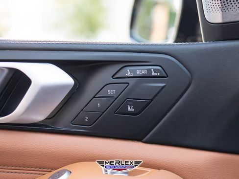 Used 2019 BMW X7 xDrive50i w/ Dynamic Handling Package image 44