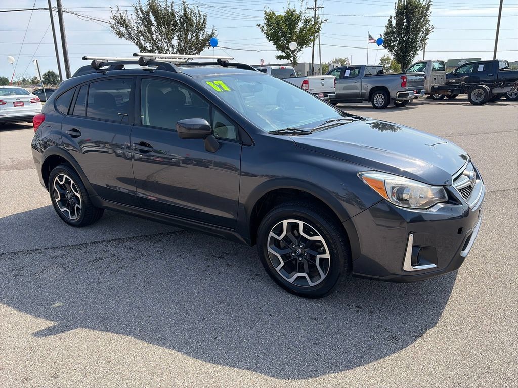 Used 2017 Subaru Crosstrek 2.0i Premium AWD/4WD image 9
