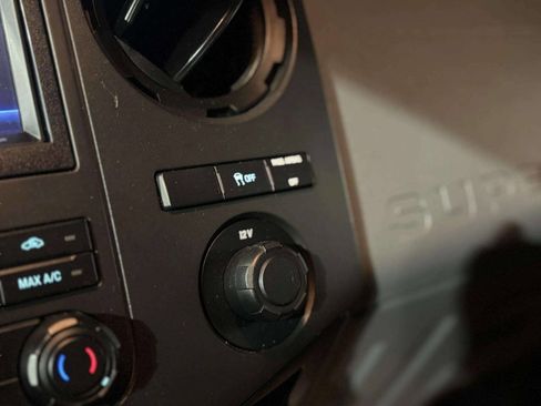 Used 2012 Ford F250 XL w/ PWR Equipment Group image 19