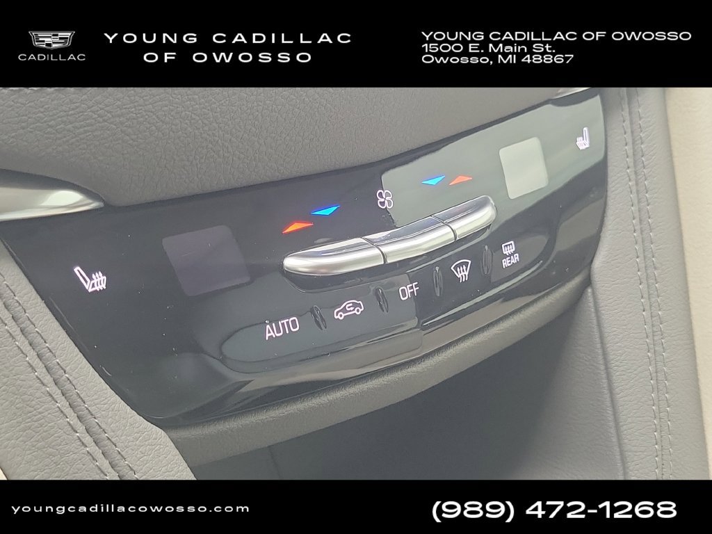 Certified 2021 Cadillac XT5 Premium Luxury w/ LPO, Floor Liner Package AWD/4WD image 20
