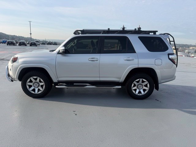 Used 2016 Toyota 4Runner Trail Premium AWD/4WD image 6