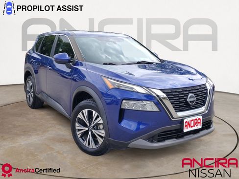 Used 2022 Nissan Rogue SV image 1