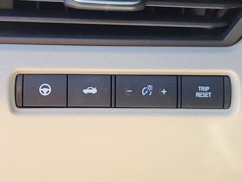 Certified 2025 Nissan Altima 2.5 SL FWD image 9