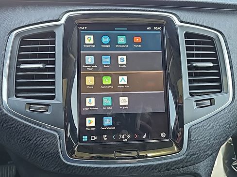 Used 2023 Volvo XC90 B5 Core image 11