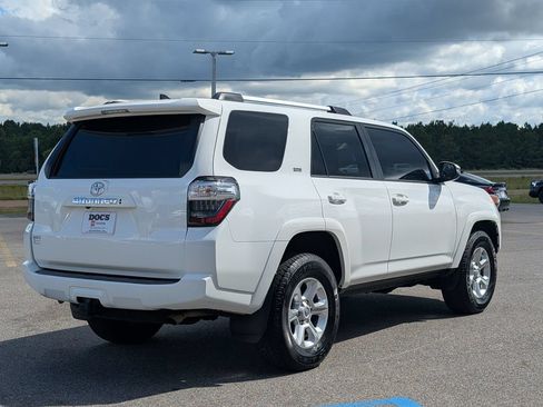Used 2023 Toyota 4Runner SR5 Premium w/ Moonroof Package RWD image 5