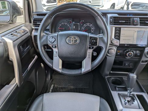 Used 2021 Toyota 4Runner SR5 Premium w/ Moonroof Package RWD image 20