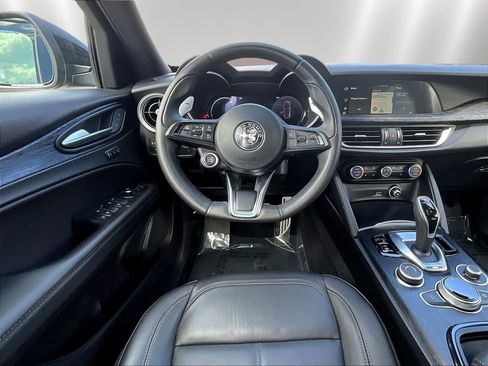 Used 2024 Alfa Romeo Stelvio Sprint AWD/4WD image 8
