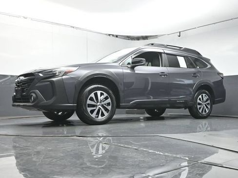Used 2024 Subaru Outback Premium AWD/4WD image 34