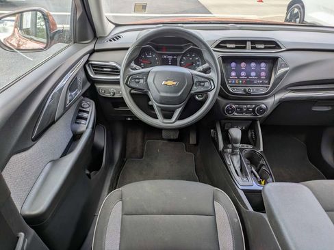 Used 2022 Chevrolet TrailBlazer LT w/ Convenience Package AWD/4WD image 18