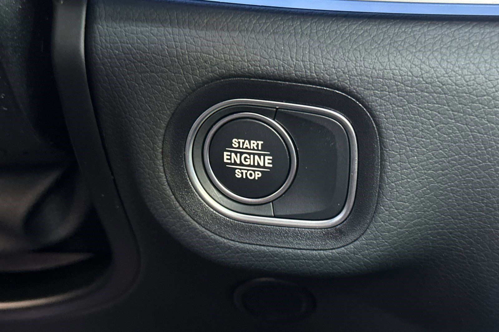 New 2026 Mercedes-Benz GLE 450e 4MATIC image 16