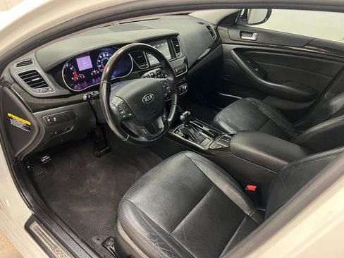 Used 2016 Kia Cadenza Premium image 25