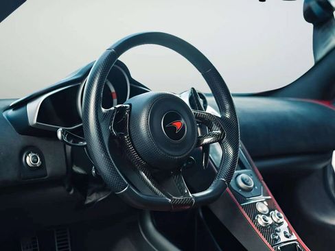 Used 2012 McLaren MP4-12C Coupe RWD image 16