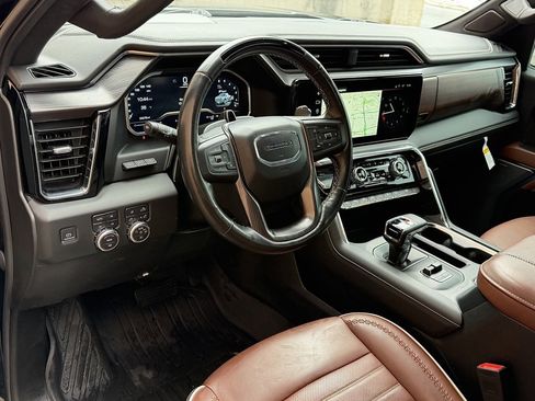 Used 2024 GMC Sierra 1500 Denali Ultimate image 4