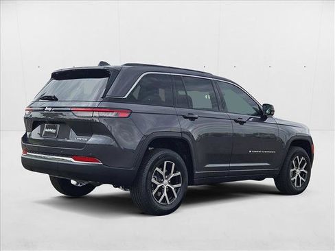 New 2025 Jeep Grand Cherokee Limited w/ Trailer Tow Package image 2