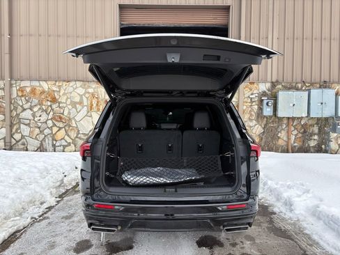 Used 2025 Buick Enclave Sport Touring w/ Power Package image 14