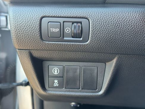 Used 2019 Honda Accord EX image 33
