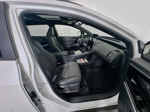 Used 2024 Toyota bZ4X XLE w/ Weather Package image 33