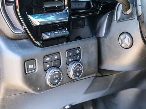 Used 2023 Chevrolet Silverado 1500 High Country w/ Technology Package AWD/4WD image 28