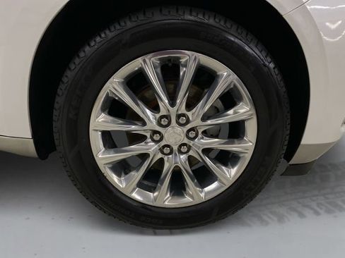 Used 2018 Buick Enclave Premium w/ Trailering Package AWD/4WD image 16