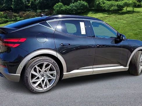 Used 2024 Genesis GV60 Advanced image 8