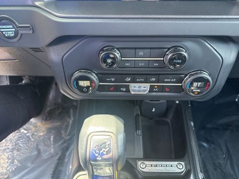 Used 2025 Ford Bronco Big Bend AWD/4WD image 16