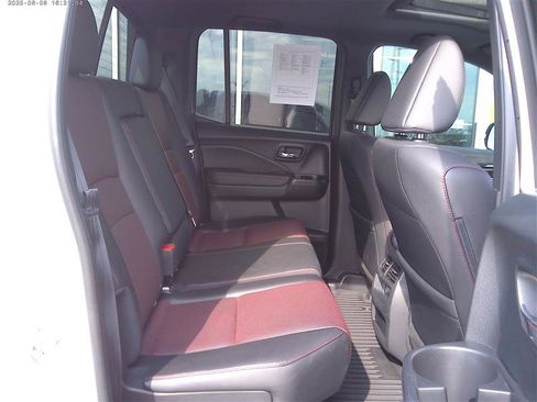 Used 2023 Honda Ridgeline Black Edition image 8