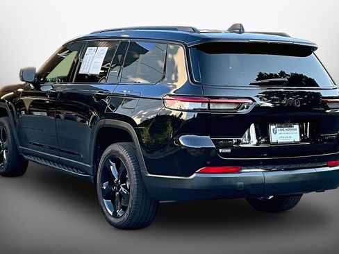 Used 2025 Jeep Grand Cherokee L Limited w/ Black Appearance Package AWD/4WD image 6