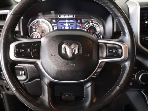 Used 2021 RAM 1500 Big Horn AWD/4WD image 3