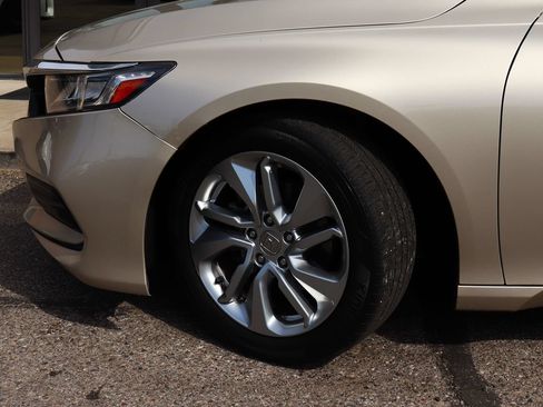 Used 2018 Honda Accord LX image 5