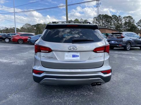 Used 2017 Hyundai Santa Fe Sport 2.0T image 6