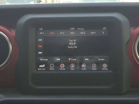 Certified 2021 Jeep Gladiator Rubicon w/ Safety Group AWD/4WD image 20
